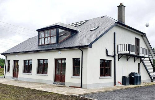 Ballyleague Apartment | 115 m² Apartment ∙ 3 bedrooms ∙ 9 guests