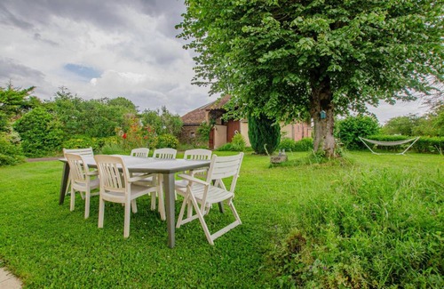 Rouilly-Sacey House | 115 m² Gîte ∙ 2 bedrooms ∙ 6 guests