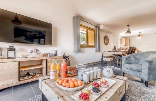 Les Boisses Apartment | 116 m² Apartment ∙ 4 bedrooms ∙ 8 guests