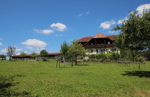 Courtetelle Apartment | 120 m² Apartment ∙ 2 bedrooms ∙ 5 guests
