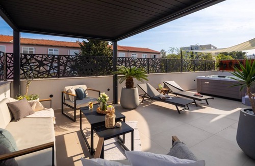 Split Apartment | 120 m² Apartment ∙ 2 bedrooms ∙ 6 guests