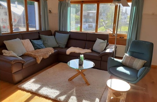 Ruschein Apartment | 120 m² Apartment ∙ 3 bedrooms ∙ 6 guests