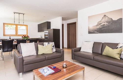 Zermatt Apartment | 120 m² Apartment ∙ 3 bedrooms ∙ 6 guests