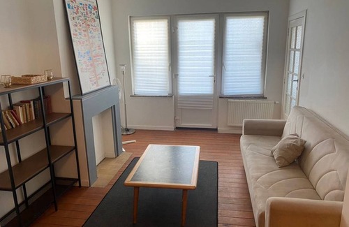 Sint-Jans-Molenbeek Apartment | 120 m² Apartment ∙ 2 bedrooms ∙ 4 guests