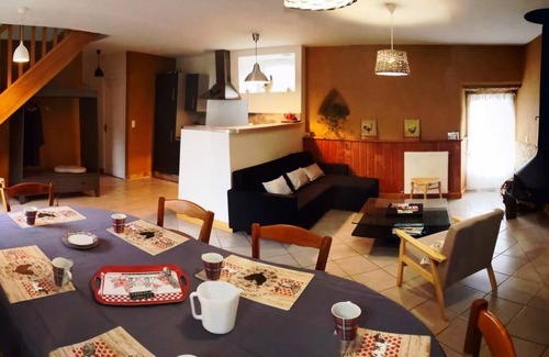 Marchesieux House | 120 m² Gîte ∙ 3 bedrooms ∙ 8 guests