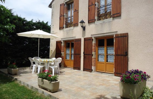 Lombers House | 120 m² Gîte ∙ 3 bedrooms ∙ 6 guests