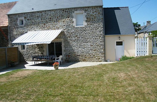 Le Mesnil House | 120 m² Gîte ∙ 4 bedrooms ∙ 6 guests