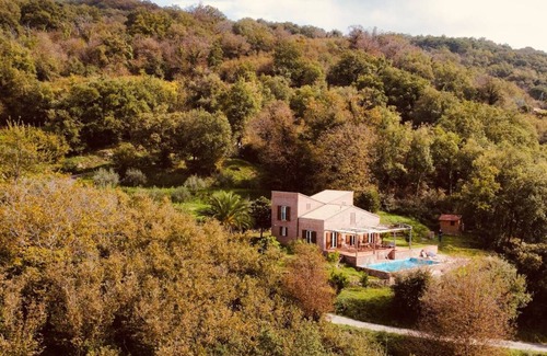 Castell'Umberto House | 120 m² House ∙ 3 bedrooms ∙ 6 guests