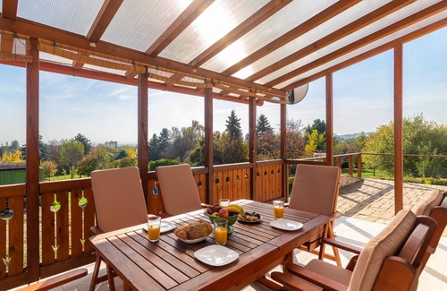 Balatonalmadi House | 120 m² House ∙ 3 bedrooms ∙ 6 guests