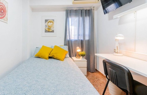 Mislata Resort | 120 m² Private room ∙ 1 bedroom ∙ 1 guest