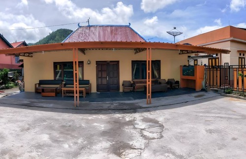 Hargomulyo Villa | 120 m² Villa ∙ 2 bedrooms ∙ 20 guests