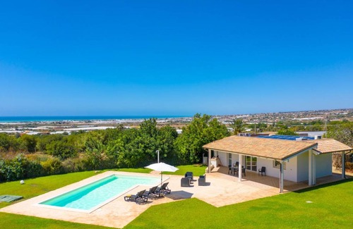 Scicli Villa | 120 m² Villa ∙ 2 bedrooms ∙ 4 guests