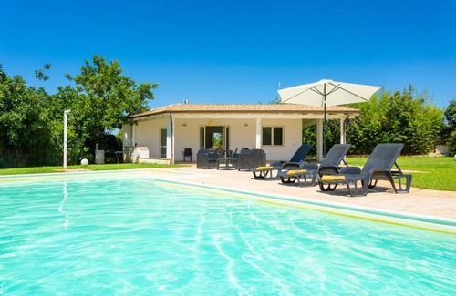 Scicli Villa | 120 m² Villa ∙ 2 bedrooms ∙ 4 guests