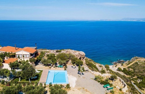 Kolymbari Villa | 120 m² Villa ∙ 3 bedrooms ∙ 8 guests