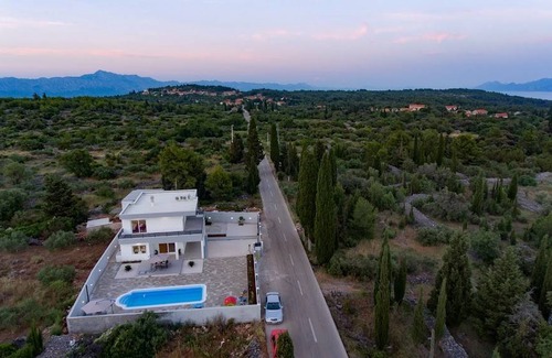 Bogomolje Villa | 120 m² Villa ∙ 3 bedrooms ∙ 6 guests