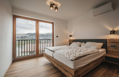 Ajdovscina Villa | 120 m² Villa ∙ 3 bedrooms ∙ 8 guests