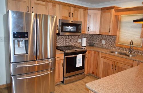 West Okoboji Villa | 1202 Dakota Dr