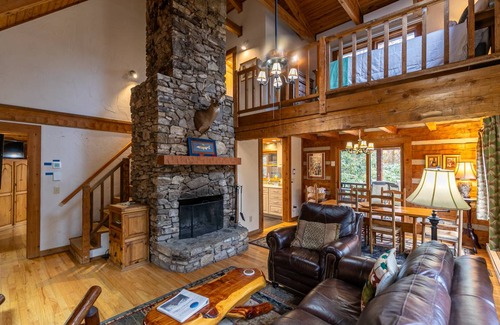 Boone Cabin | 121 m² Cabin ∙ 2 bedrooms ∙ 6 guests