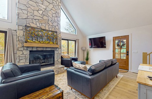The Peaks at Lake Lure House | 121 m² House ∙ 2 bedrooms ∙ 5 guests