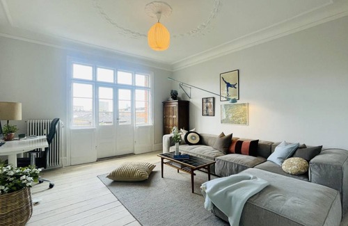 Frederiksberg C Apartment | 122 m² Apartment ∙ 2 bedrooms ∙ 5 guests
