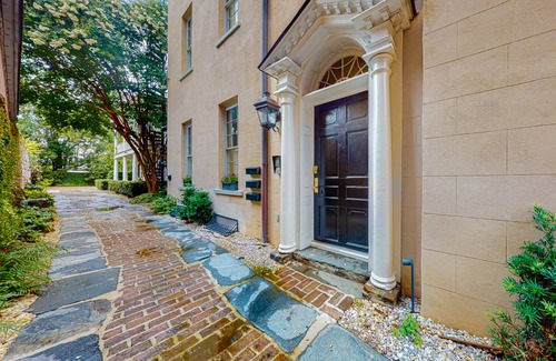 South of Broad Condo | 122 m² Condo ∙ 2 bedrooms ∙ 4 guests