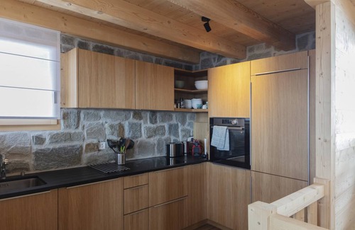 Granges Ski Chalet | 125 m² Chalet ∙ 2 bedrooms ∙ 4 guests