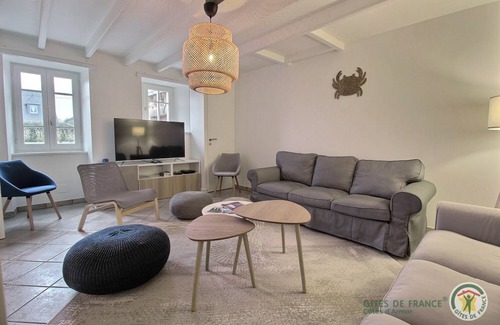 Ploubazlanec House | 125 m² Gîte ∙ 5 bedrooms ∙ 9 guests