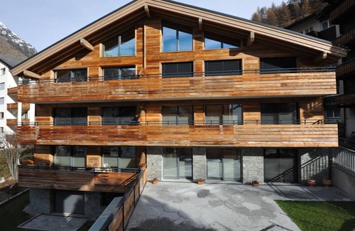Zermatt Apartment | 128 m² Apartment ∙ 3 bedrooms ∙ 6 guests