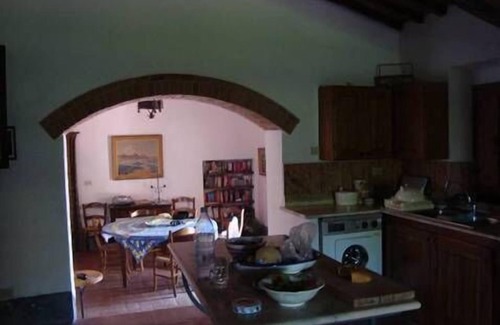 Castellina in Chianti House | 12km North of Siena with a stunning view pool & tenniscourt 3 bedrooms ensuite