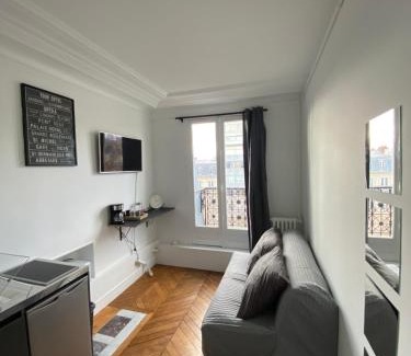 Champs-Elysees Apartment | 12m2 room with view on Eiffel Tower