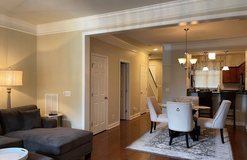 Melrose House | 12th Avenue South