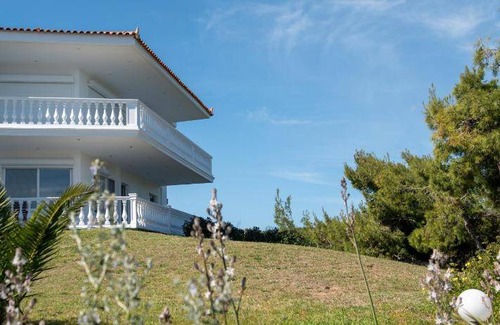 Kato Sounion Apartment | 130 m² Apartment ∙ 3 bedrooms ∙ 8 guests