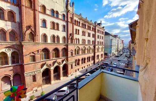 Belso-Ferencvaros Apartment | 130 m² Apartment ∙ 4 bedrooms ∙ 14 guests