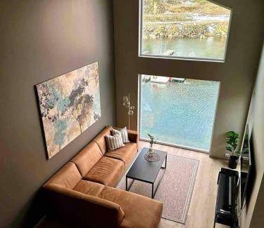 Ballstad Apartment | 130 m² Apartment ∙ 3 bedrooms ∙ 8 guests