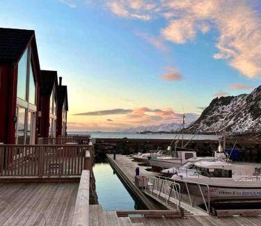 Ballstad Apartment | 130 m² Apartment ∙ 3 bedrooms ∙ 8 guests