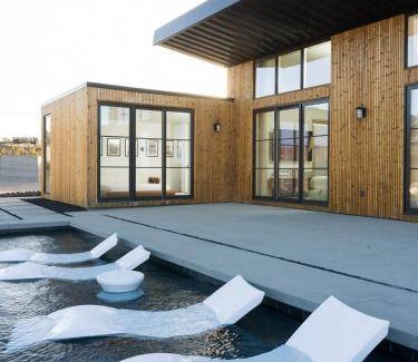 Panorama Heights House | 130 m² House ∙ 2 bedrooms ∙ 6 guests