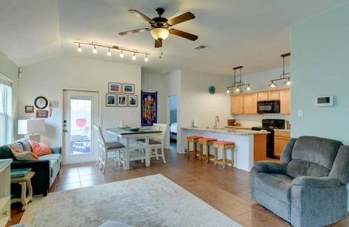 Flour Bluff House | 130 m² House ∙ 3 bedrooms ∙ 6 guests