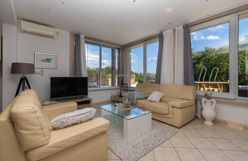 Praznica House | 130 m² House ∙ 4 bedrooms ∙ 6 guests