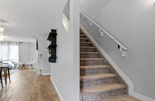 West Edmonton House | 130 m² House ∙ 4 bedrooms ∙ 10 guests