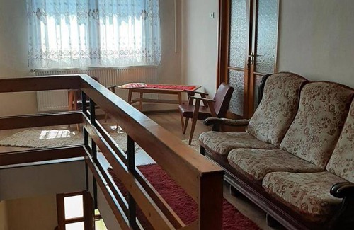Bogacs House | 130 m² House ∙ 4 bedrooms ∙ 16 guests
