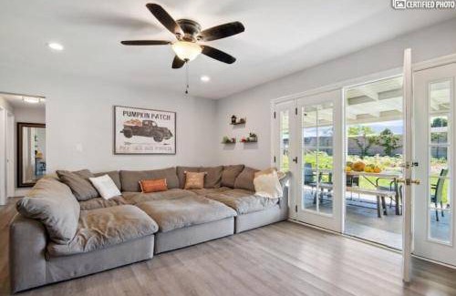 Simi Valley House | 130 m² House ∙ 4 bedrooms ∙ 10 guests