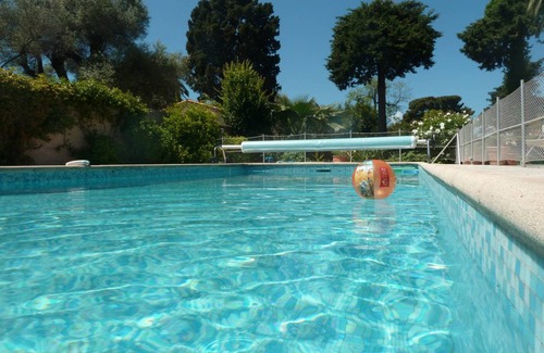 Cap-d'Antibes Villa | 130 m² Villa ∙ 3 bedrooms ∙ 6 guests
