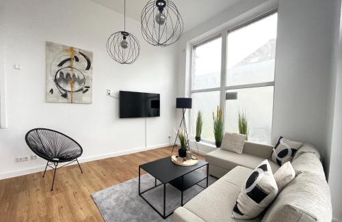 Ricklingen Apartment | 130qm - 2 Apartments side by side - free parking - city - MalliBase Apartments
