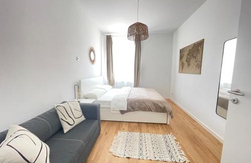 Ricklingen Apartment | 130qm - 2 Apartments side by side - free parking - city - MalliBase Apartments