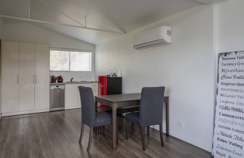 McLaren Flat House | 131 Your Vineyard Home in the heart of the Vale