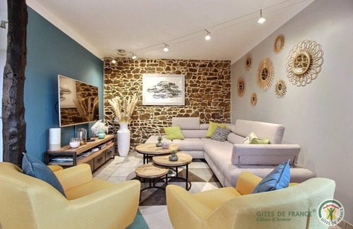 Binic-Etables-sur-Mer House | 132 m² Gîte ∙ 4 bedrooms ∙ 8 guests