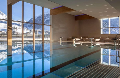 Andermatt Hotel | 132 m² Hotel ∙ 127 guests