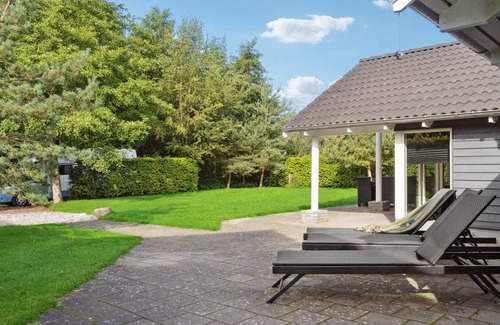 Vibæk Strand House | 134 m² House ∙ 4 bedrooms ∙ 12 guests