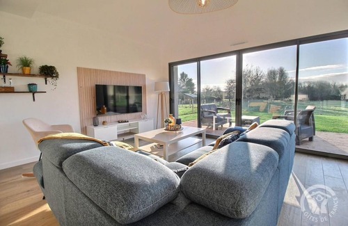 Lancieux House | 135 m² Gîte ∙ 3 bedrooms ∙ 6 guests