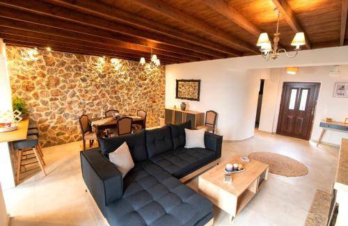 Asfendiou House | 135 m² House ∙ 2 bedrooms ∙ 6 guests